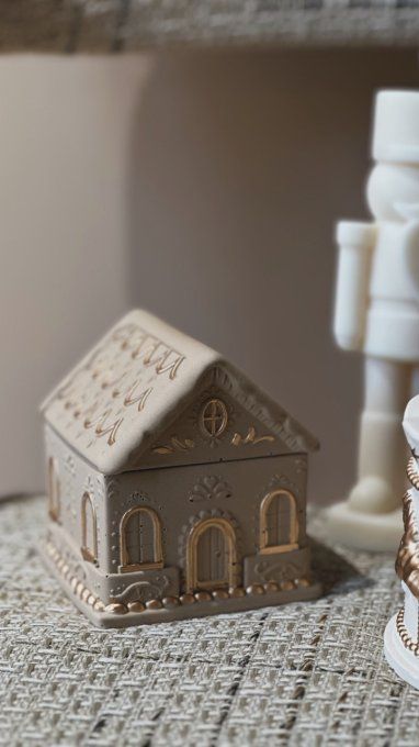 Maison d’Hiver en Jesmonite