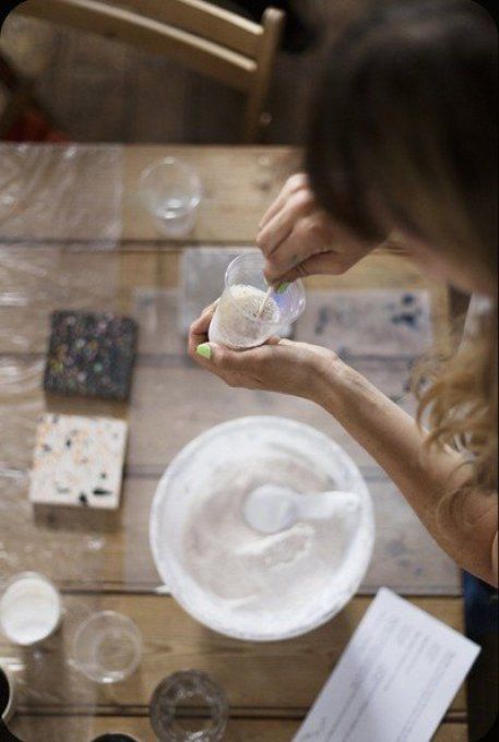 ATELIER JESMONITE &  BOUGIE 