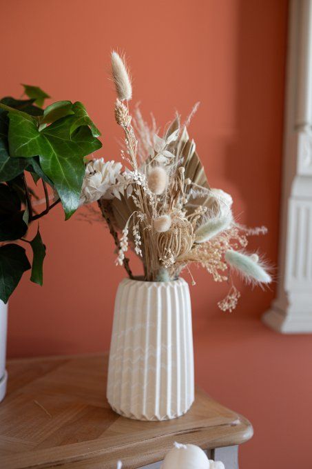 VASE EMY