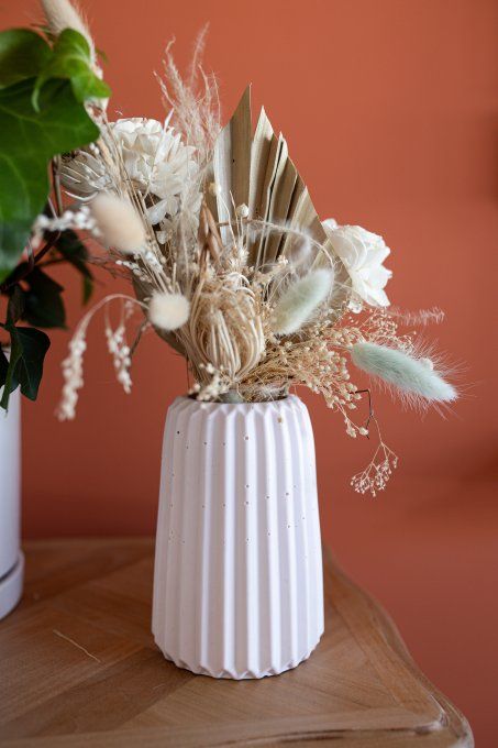 VASE EMY