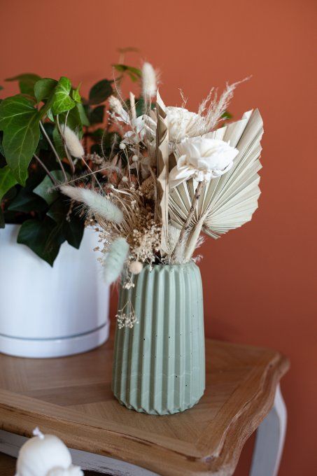 VASE EMY